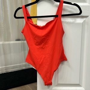 Skims Fits Everyone Body Suit NWT